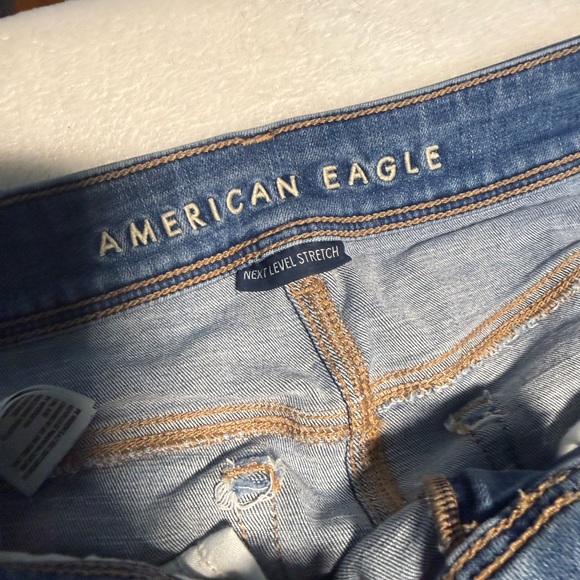 American Eagle Outfitters Light Blue kick Boot Jeans - Picture 2 of 7